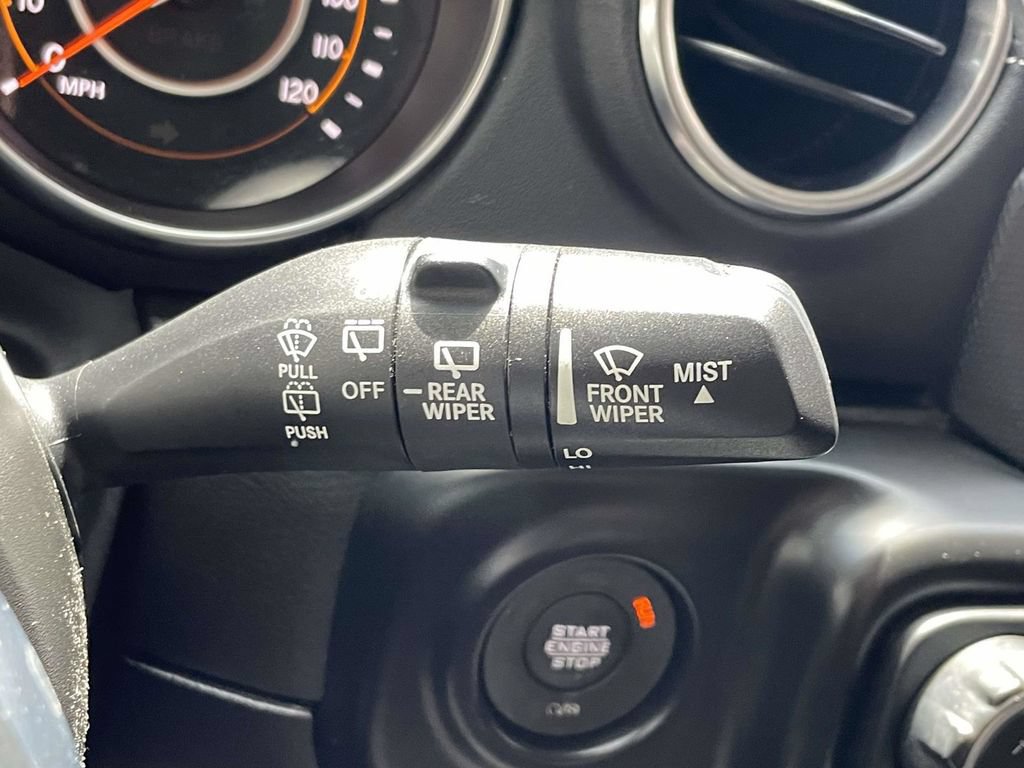 Used 2022 Jeep Wrangler Unlimited Sahara AWD/4WD image 32
