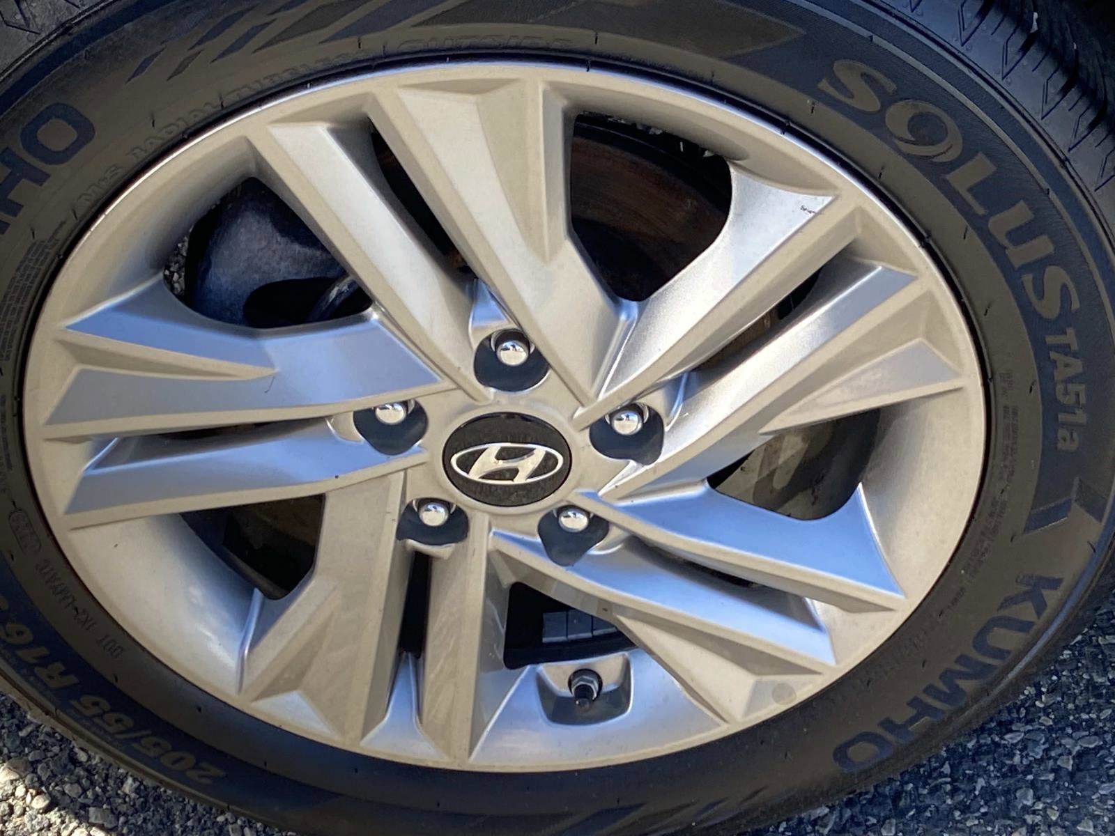 Used 2019 Hyundai Elantra SEL FWD image 23