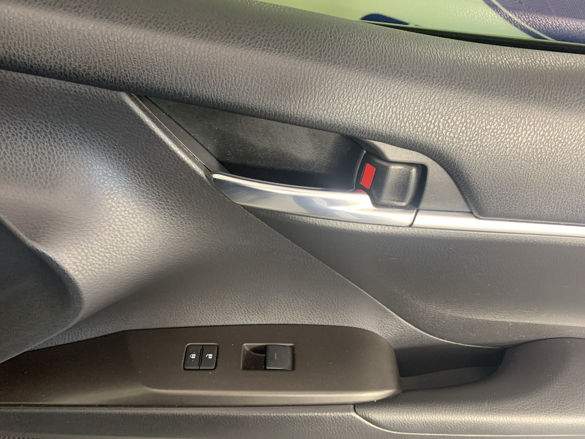 Used 2023 Toyota Camry SE FWD image 37
