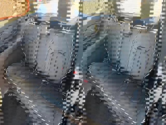 New 2026 Chrysler Pacifica Limited w/ Trailer Tow Group image 40