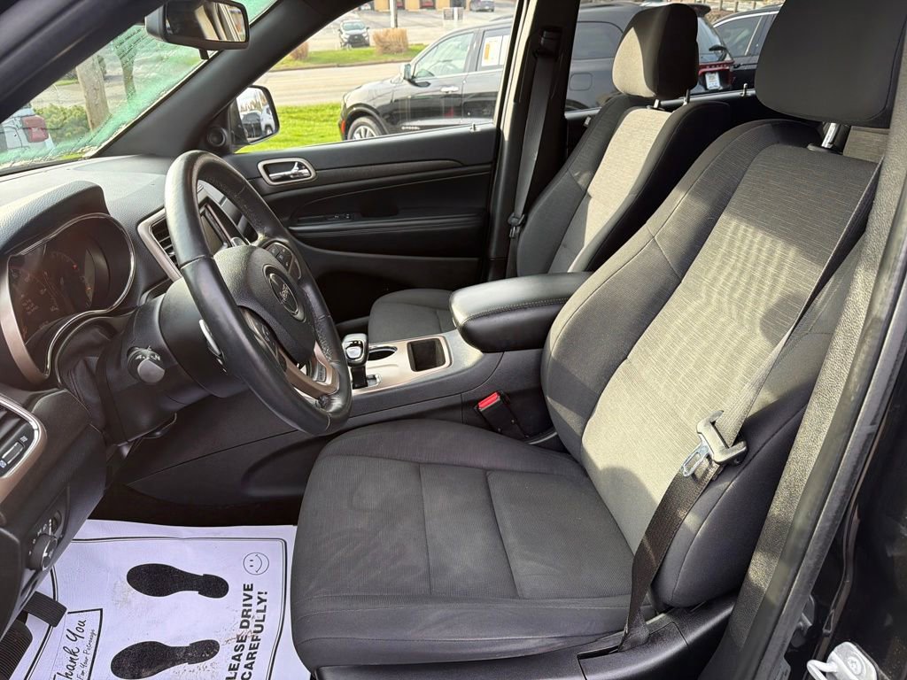 Used 2015 Jeep Grand Cherokee Laredo w/ Quick Order Package 23E image 11