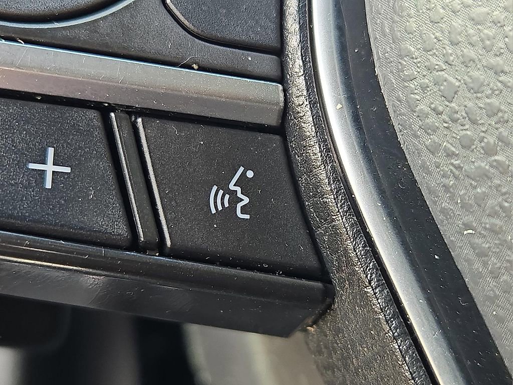 Used 2018 Toyota Camry XSE FWD image 26