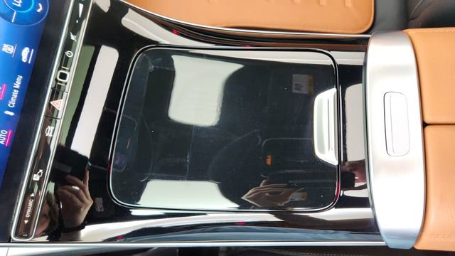 Used 2024 Mercedes-Benz C 300 4MATIC Sedan w/ Pinnacle Trim Package image 50