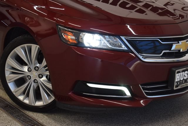 Used 2017 Chevrolet Impala Premier w/ Enhanced Convenience Package FWD image 31