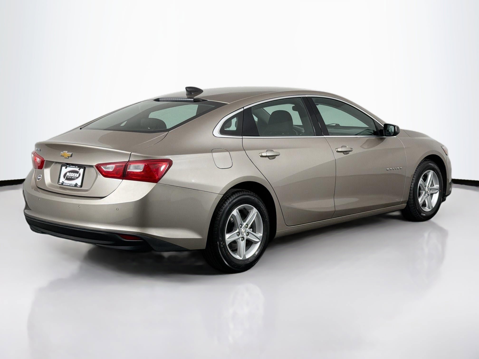 Used 2023 Chevrolet Malibu LS w/ Driver Confidence Package FWD image 11