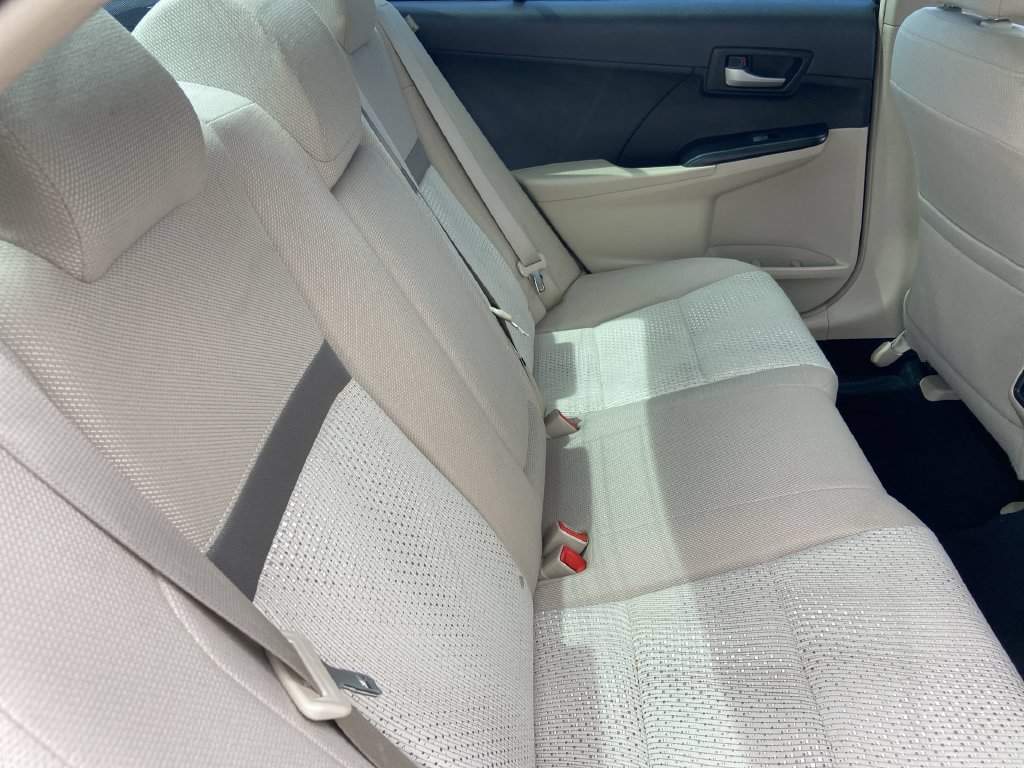 Used 2014 Toyota Camry LE FWD image 20
