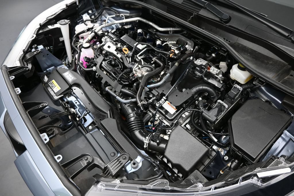 Used 2023 Toyota Corolla Cross AWD Hybrid image 11