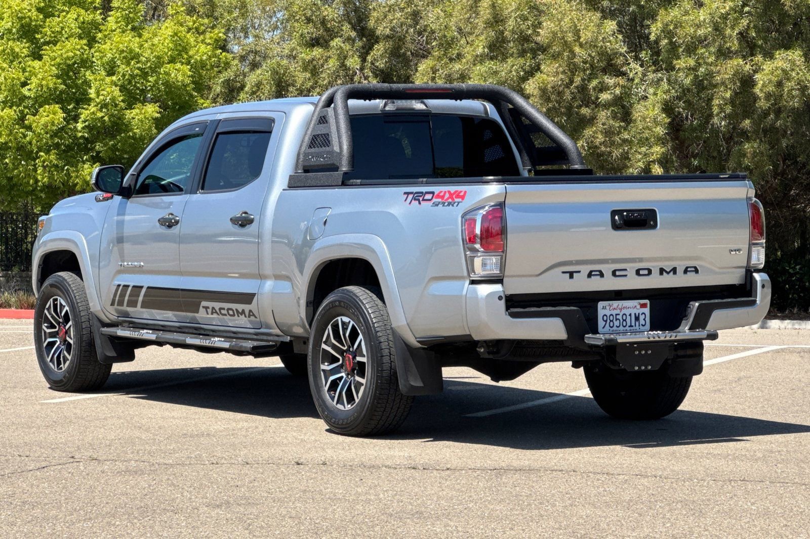 Used 2022 Toyota Tacoma TRD Sport w/ Technology Package AWD/4WD image 6