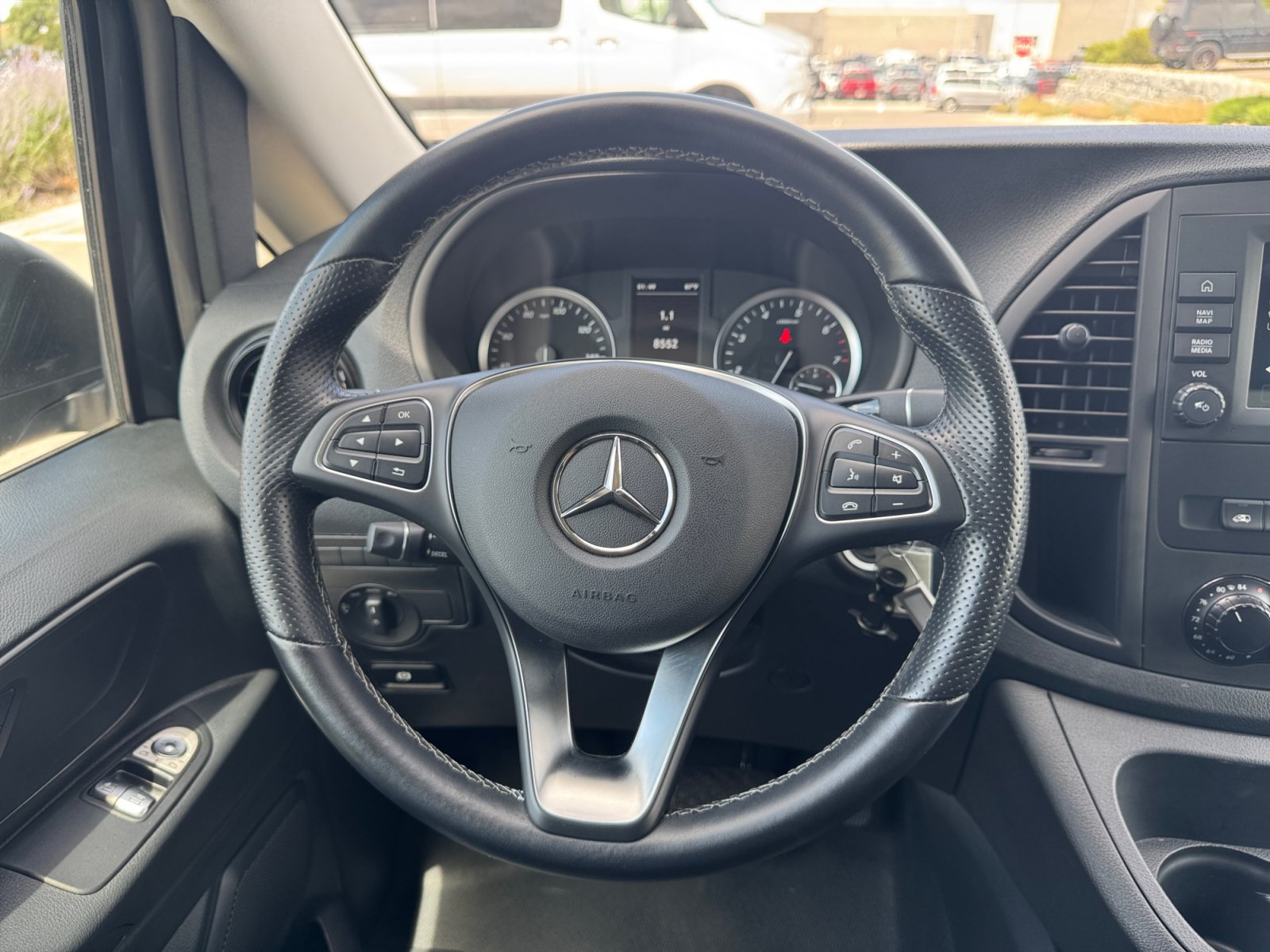 Used 2023 Mercedes-Benz Metris Passenger image 22