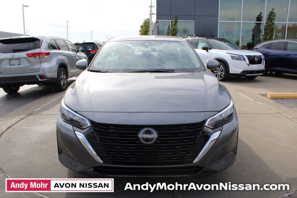 New 2025 Nissan Sentra SV image 2
