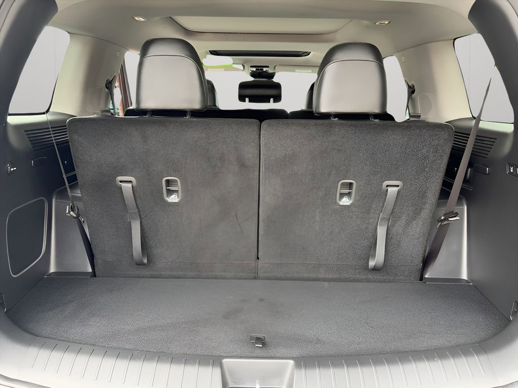 Used 2024 Hyundai Santa Fe Limited FWD image 13