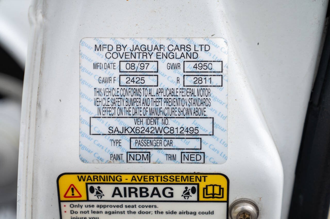 Used 1998 Jaguar XJ8 L RWD image 49