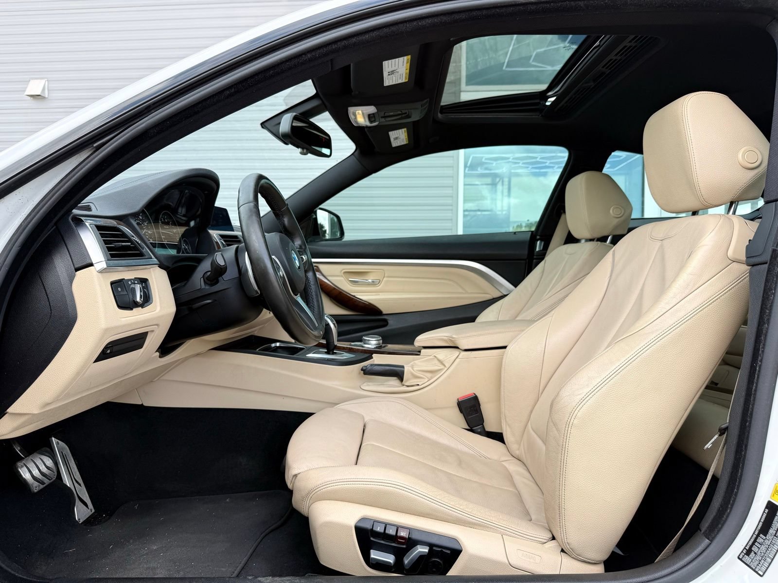 Used 2019 BMW 440i Coupe w/ M Sport Package RWD image 21
