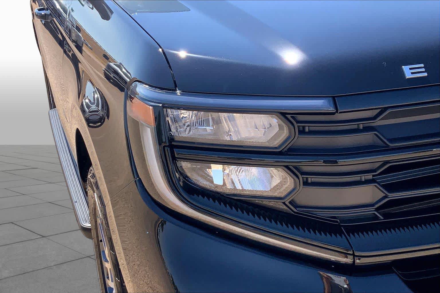 New 2026 Ford Expedition Active AWD/4WD image 13