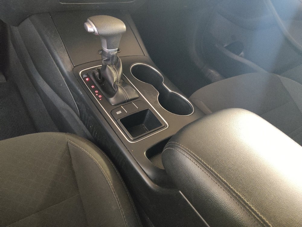 Used 2020 Kia Sorento LX image 26