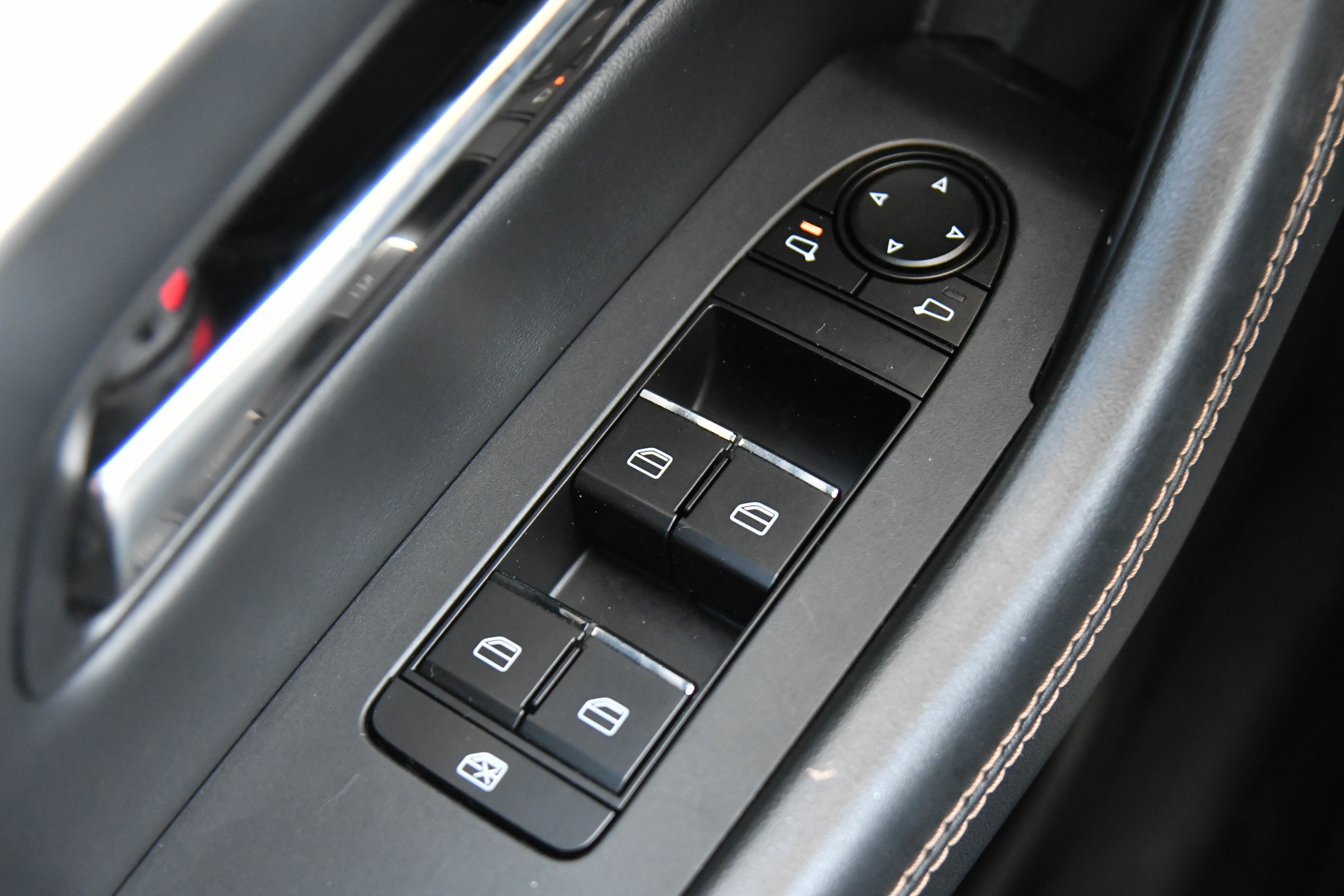 Used 2024 MAZDA CX-90 3.3 Turbo w/ Preferred Plus AWD/4WD image 34