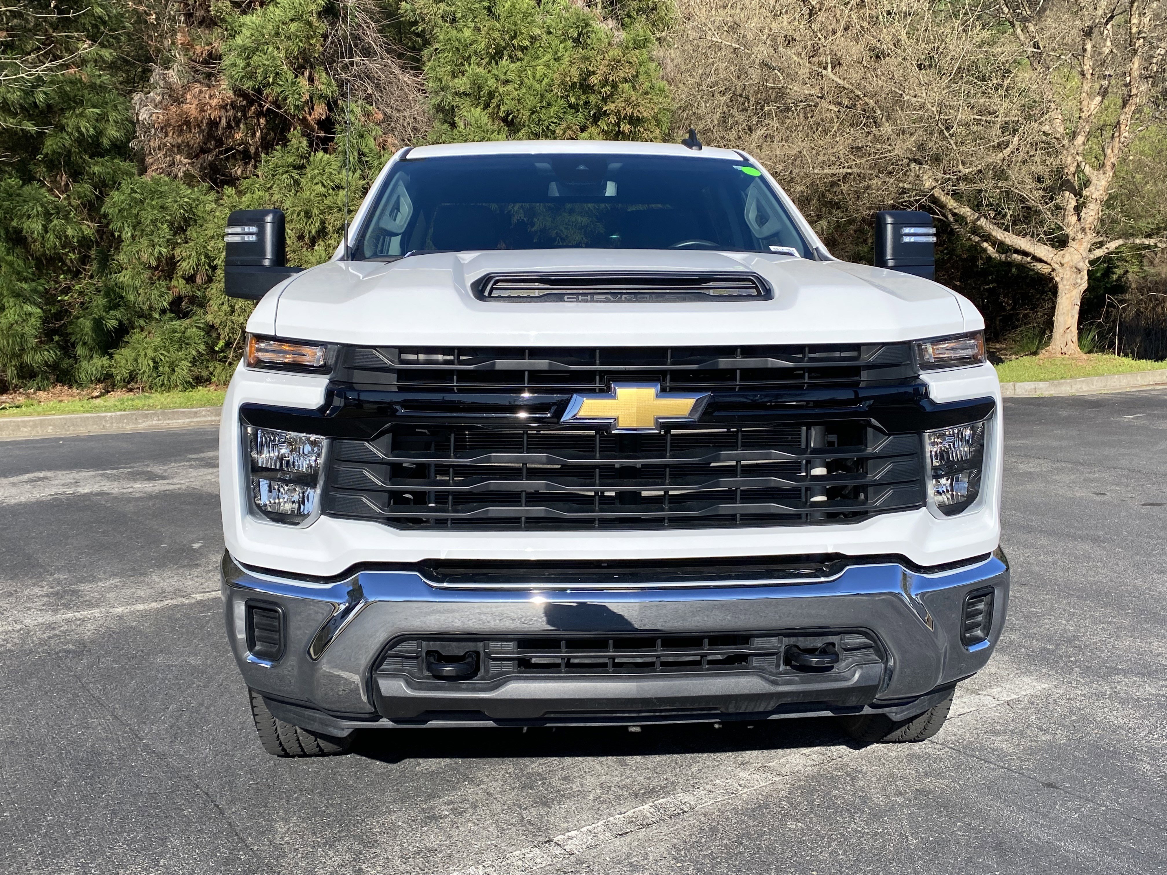 Used 2024 Chevrolet Silverado 2500 W/T w/ WT Convenience Package image 3