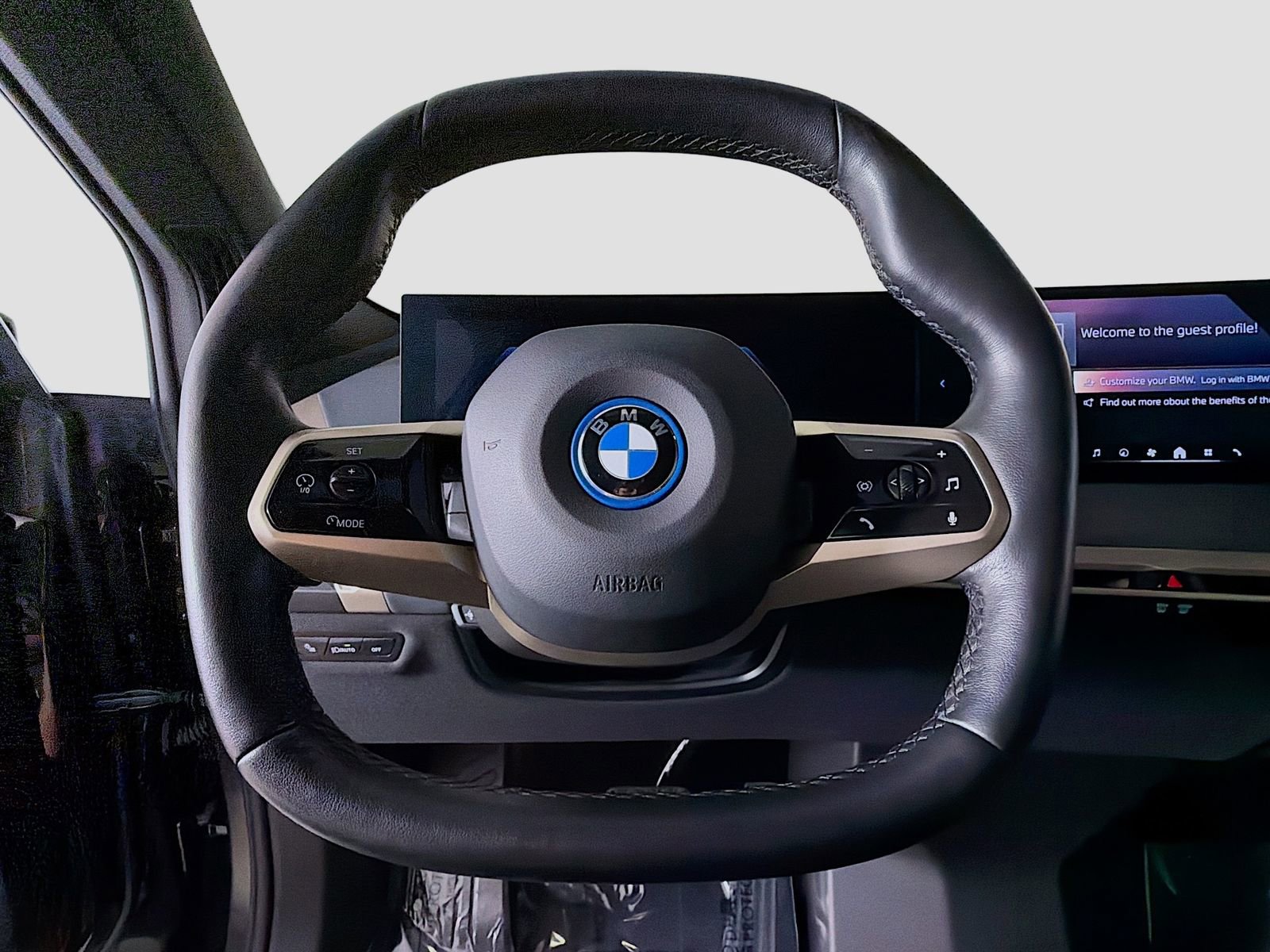 Certified 2024 BMW iX xDrive50 w/ Premium Package AWD/4WD image 11