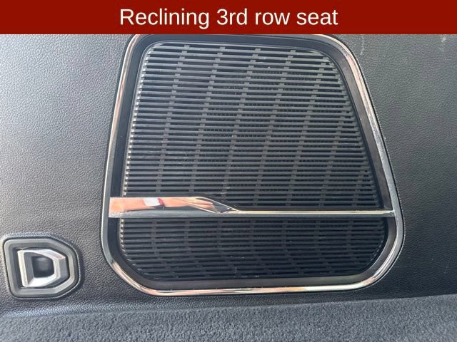 Used 2024 Jeep Wagoneer 2WD w/ Premium Group I image 19