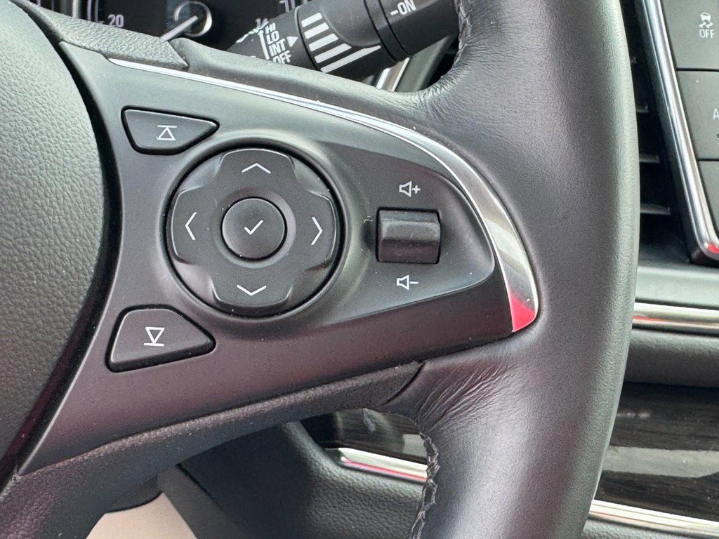 Used 2018 Buick Enclave Essence w/ Trailering Package AWD/4WD image 20