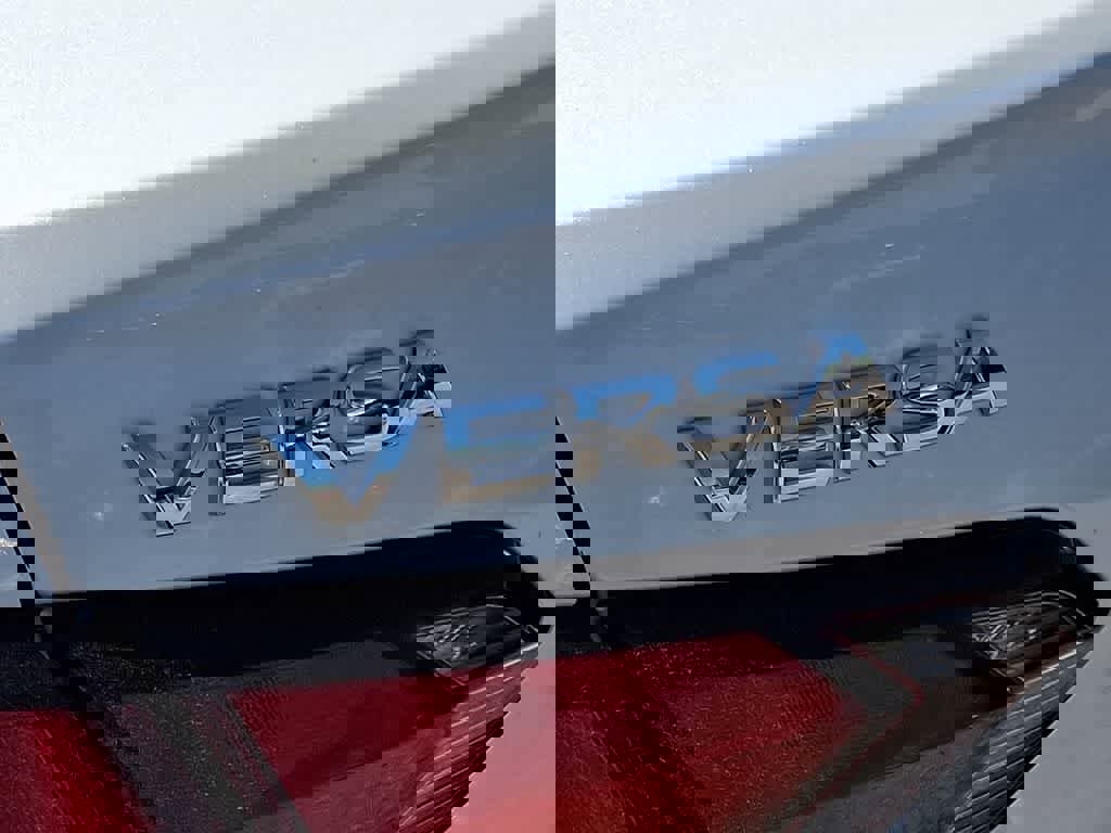 Used 2025 Nissan Versa SV image 30