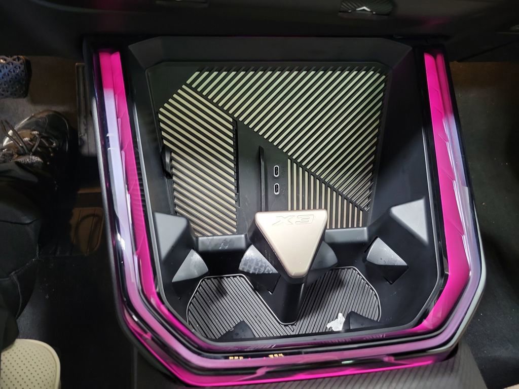 Used 2025 BMW X3 xDrive30i w/ Premium Package image 49