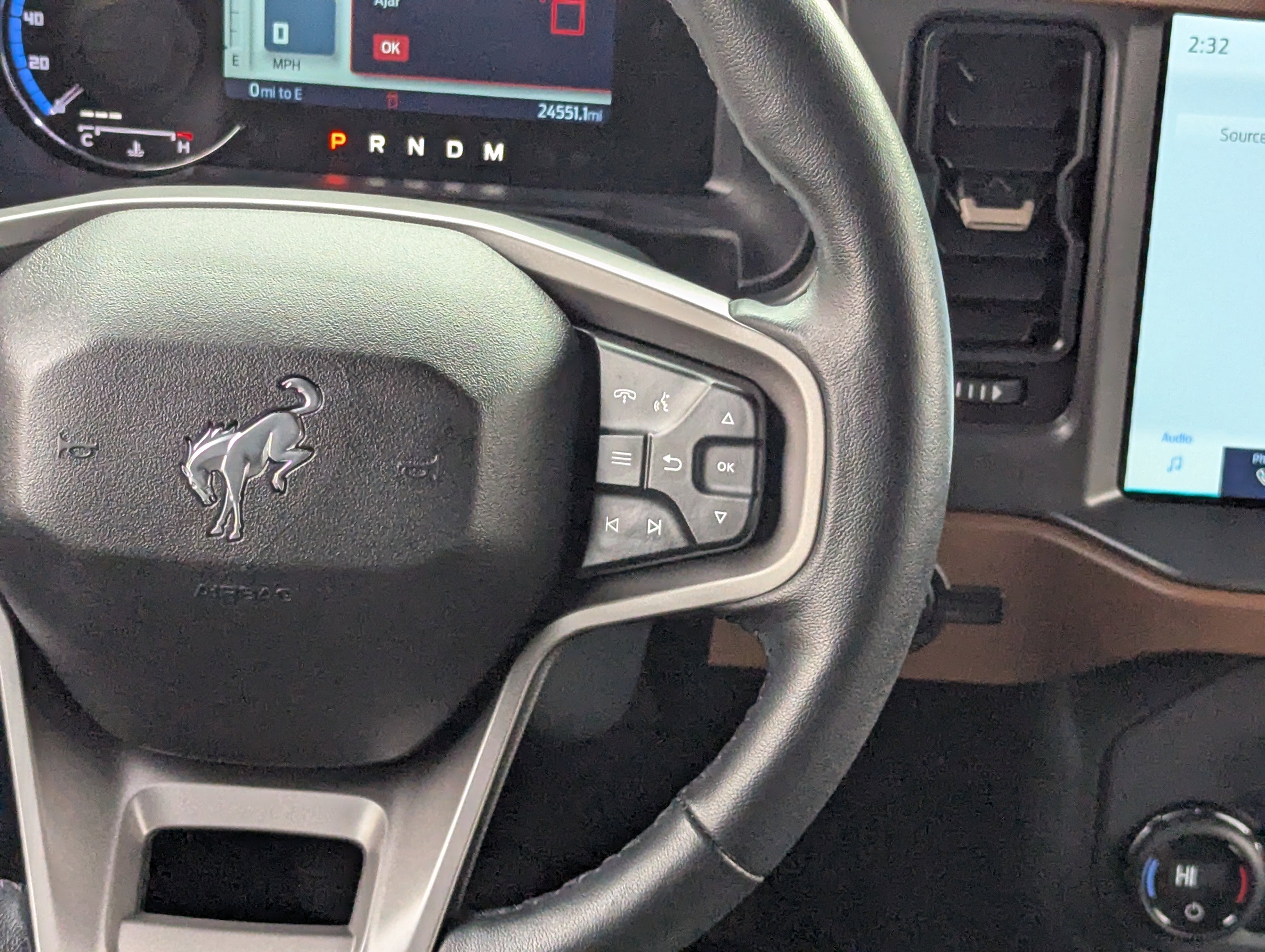 Used 2024 Ford Bronco Outer Banks image 18