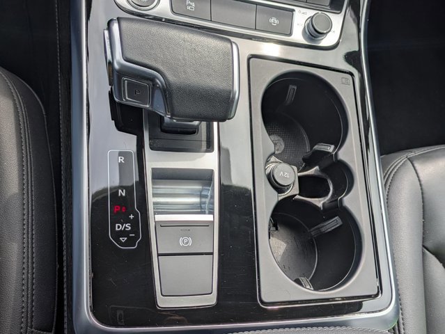 Used 2023 Audi Q7 2.0T Premium Plus w/ Premium Plus Package AWD/4WD image 13