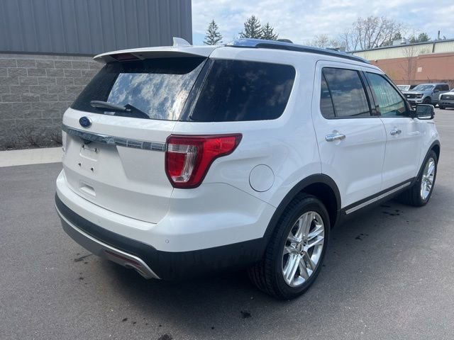 Used 2017 Ford Explorer Limited w/ Equipment Group 301A FWD image 5