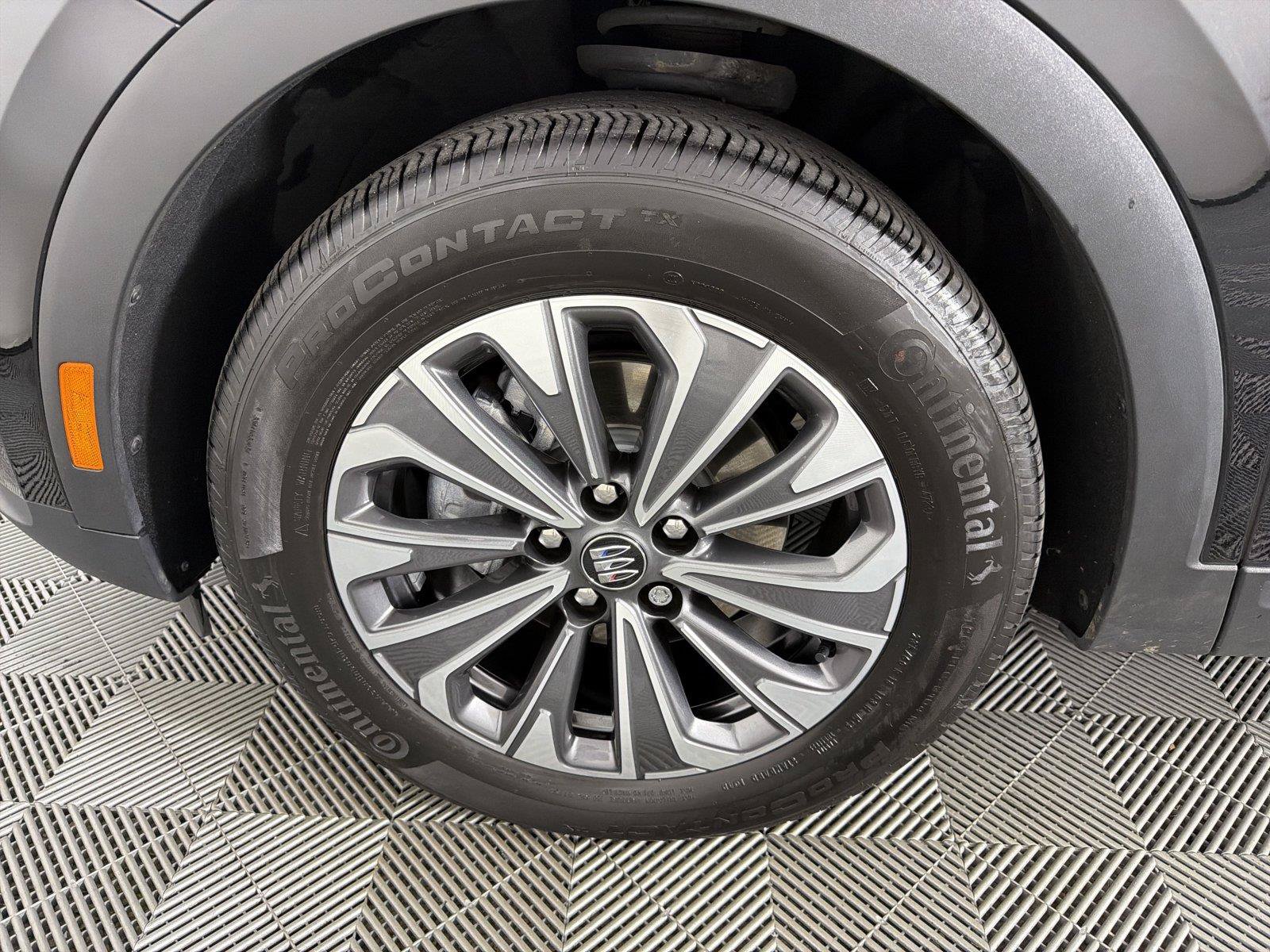 Certified 2024 Buick Envision Preferred AWD/4WD image 9