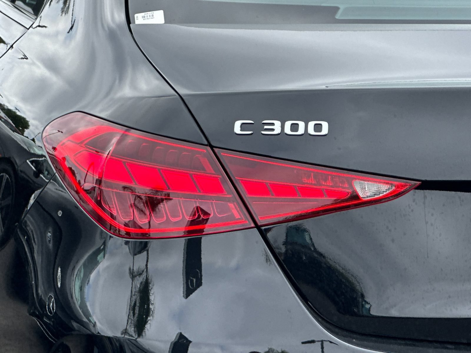 Used 2025 Mercedes-Benz C 300 4MATIC Sedan image 33