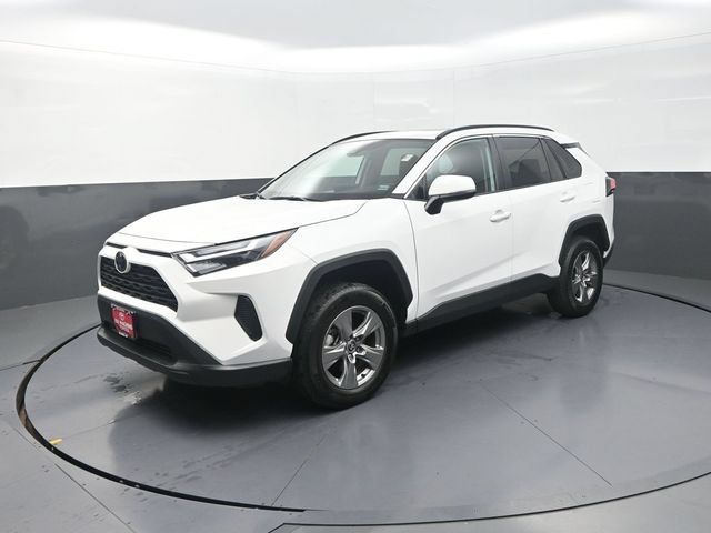 Used 2024 Toyota RAV4 XLE w/ Convenience Package AWD/4WD image 3