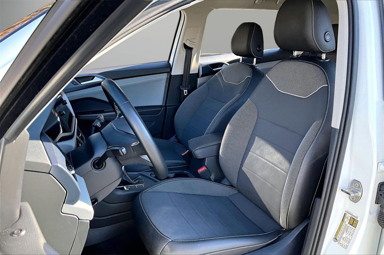 Used 2024 Volkswagen Taos SE image 20