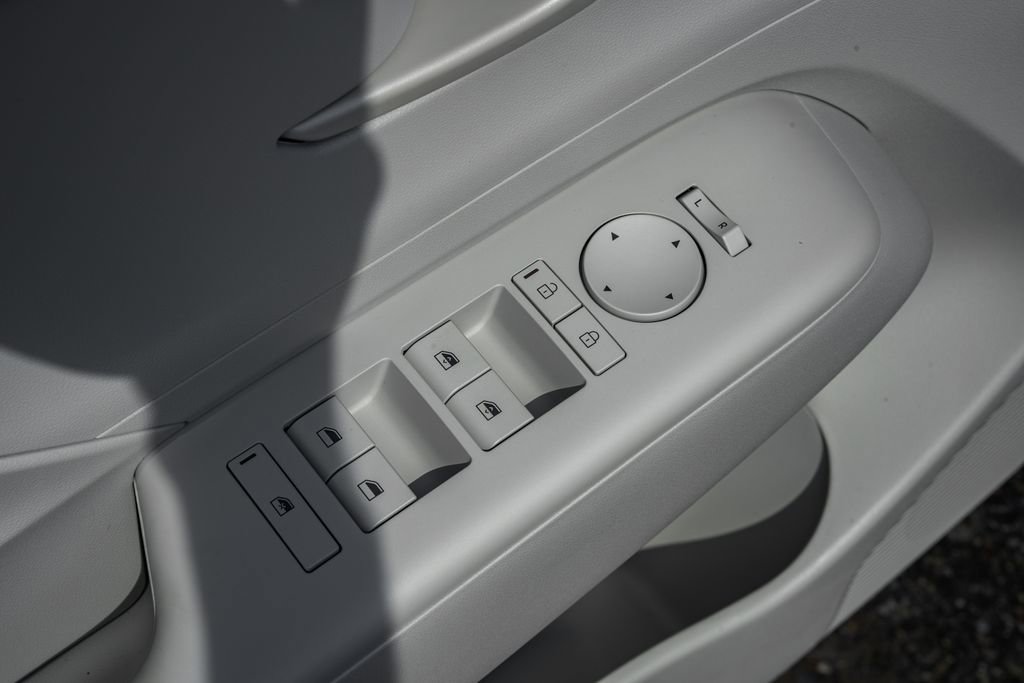 Certified 2026 Hyundai Kona SEL Sport image 32