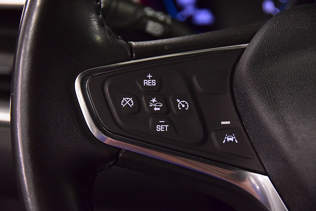 Used 2021 Chevrolet Equinox LT AWD/4WD image 19