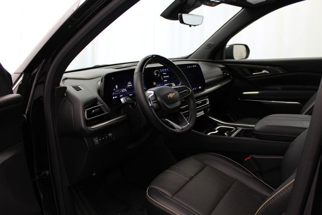 Used 2026 Chevrolet Traverse High Country AWD/4WD image 12