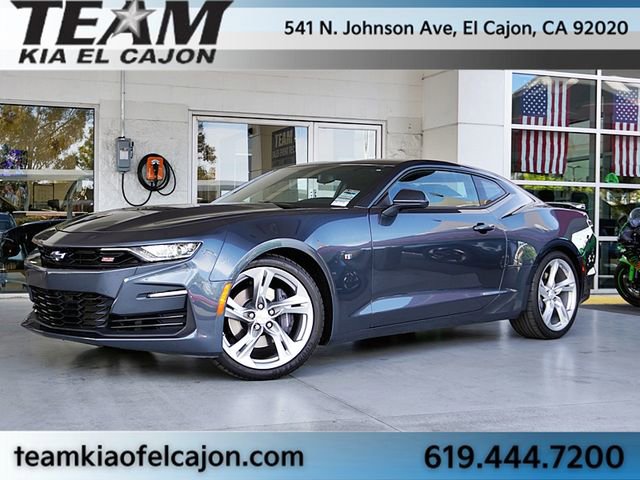 Used 2020 Chevrolet Camaro SS RWD image 2
