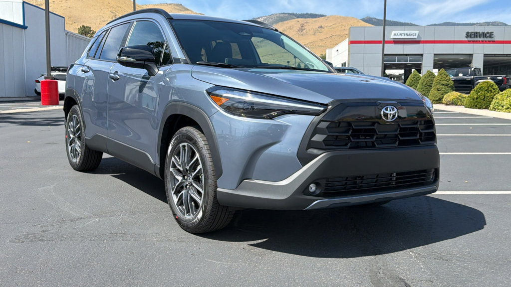 New 2026 Toyota Corolla Cross XLE w/ Convenience Package AWD/4WD image 1