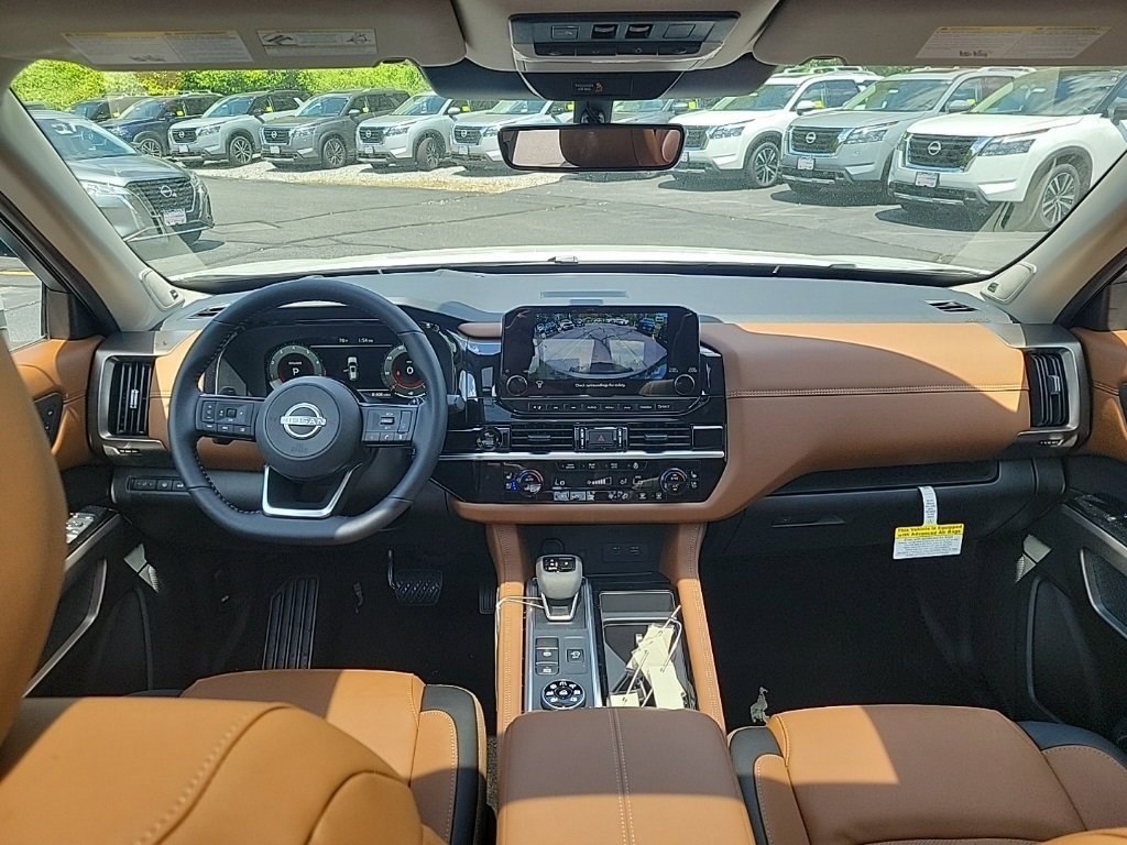 Certified 2025 Nissan Pathfinder Platinum w/ Cargo Package image 11