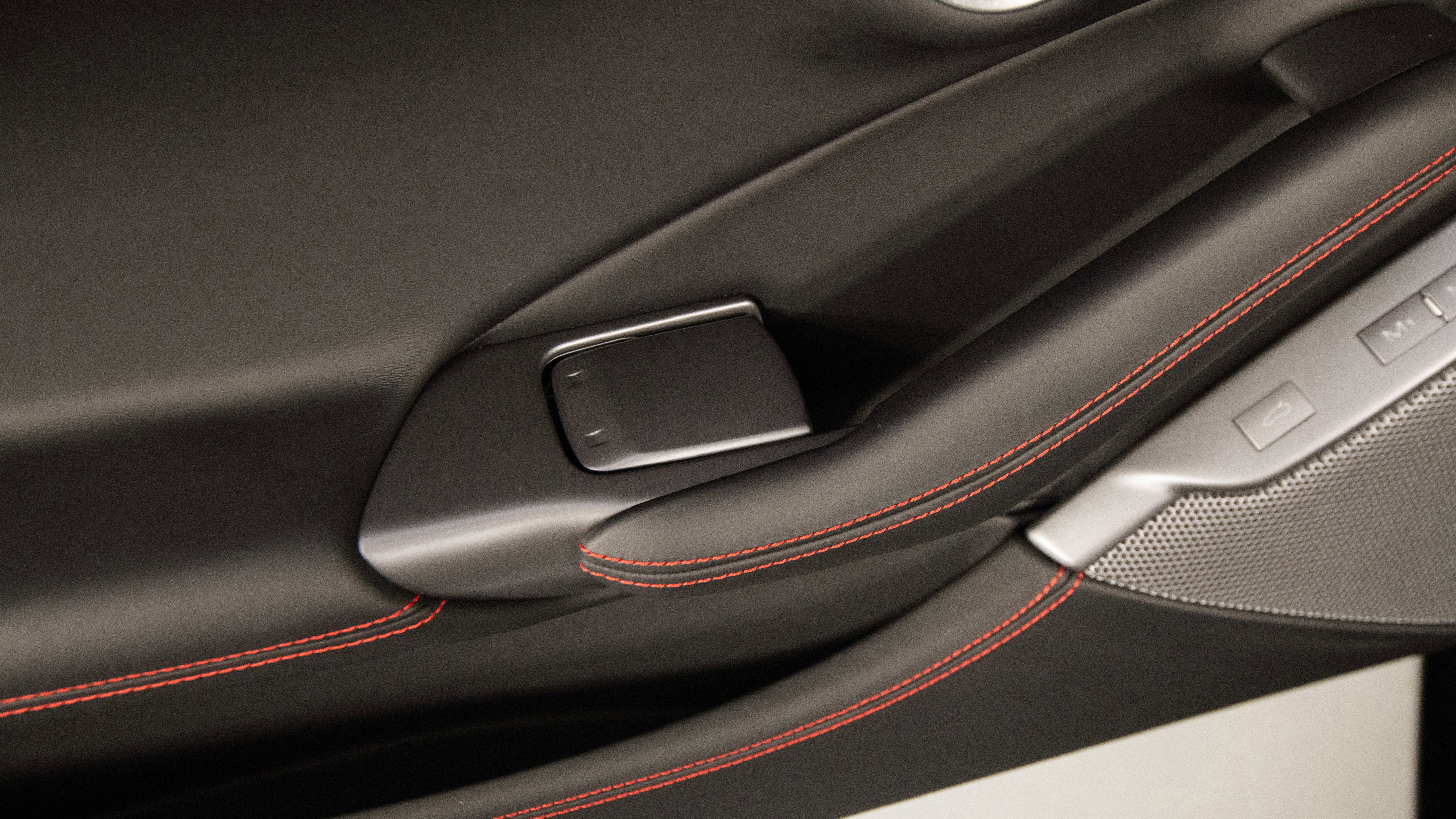 Certified 2022 Ferrari Portofino M image 14