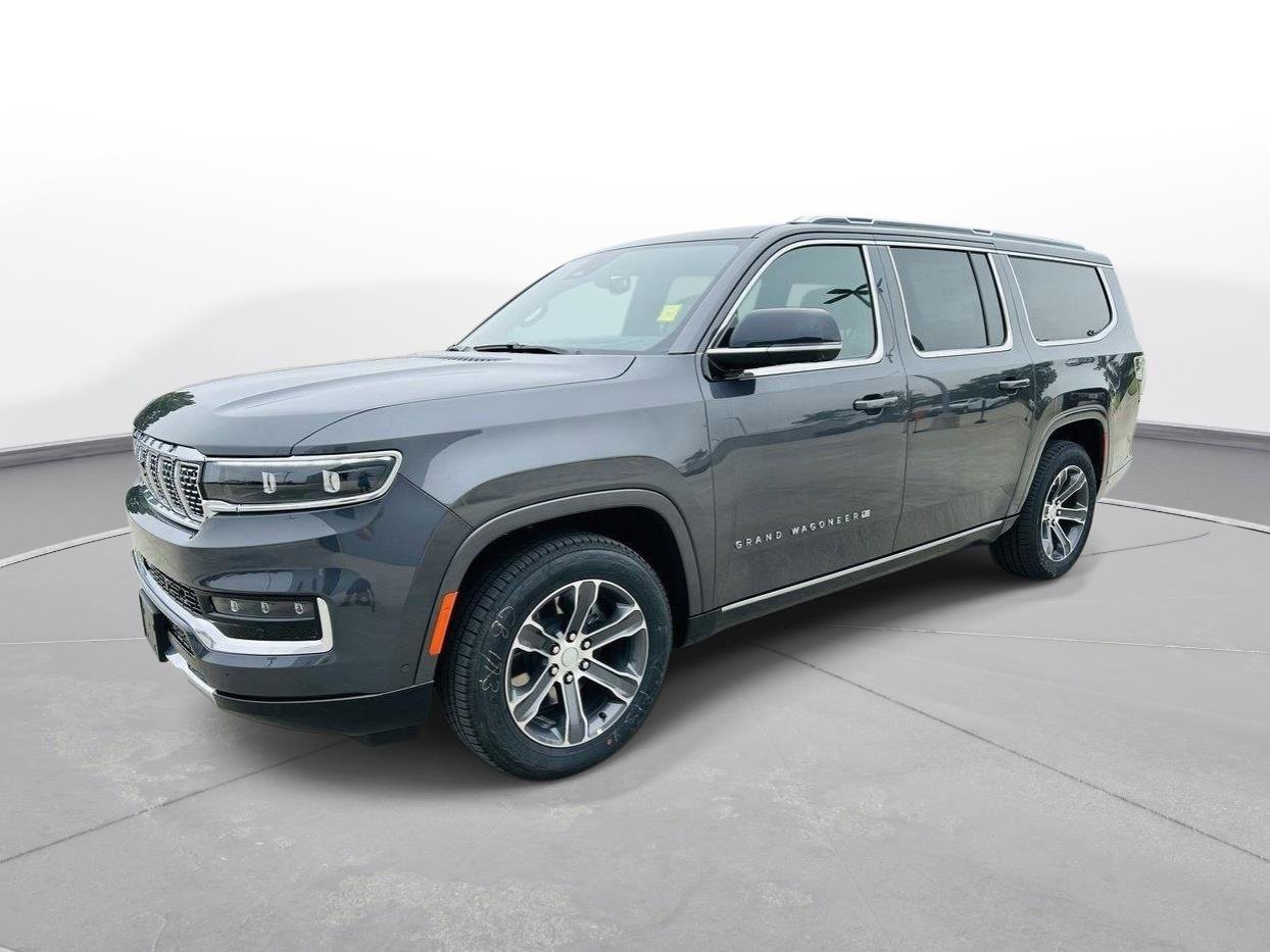 New 2024 Jeep Grand Wagoneer L 4WD w/ Convenience Group III image 40