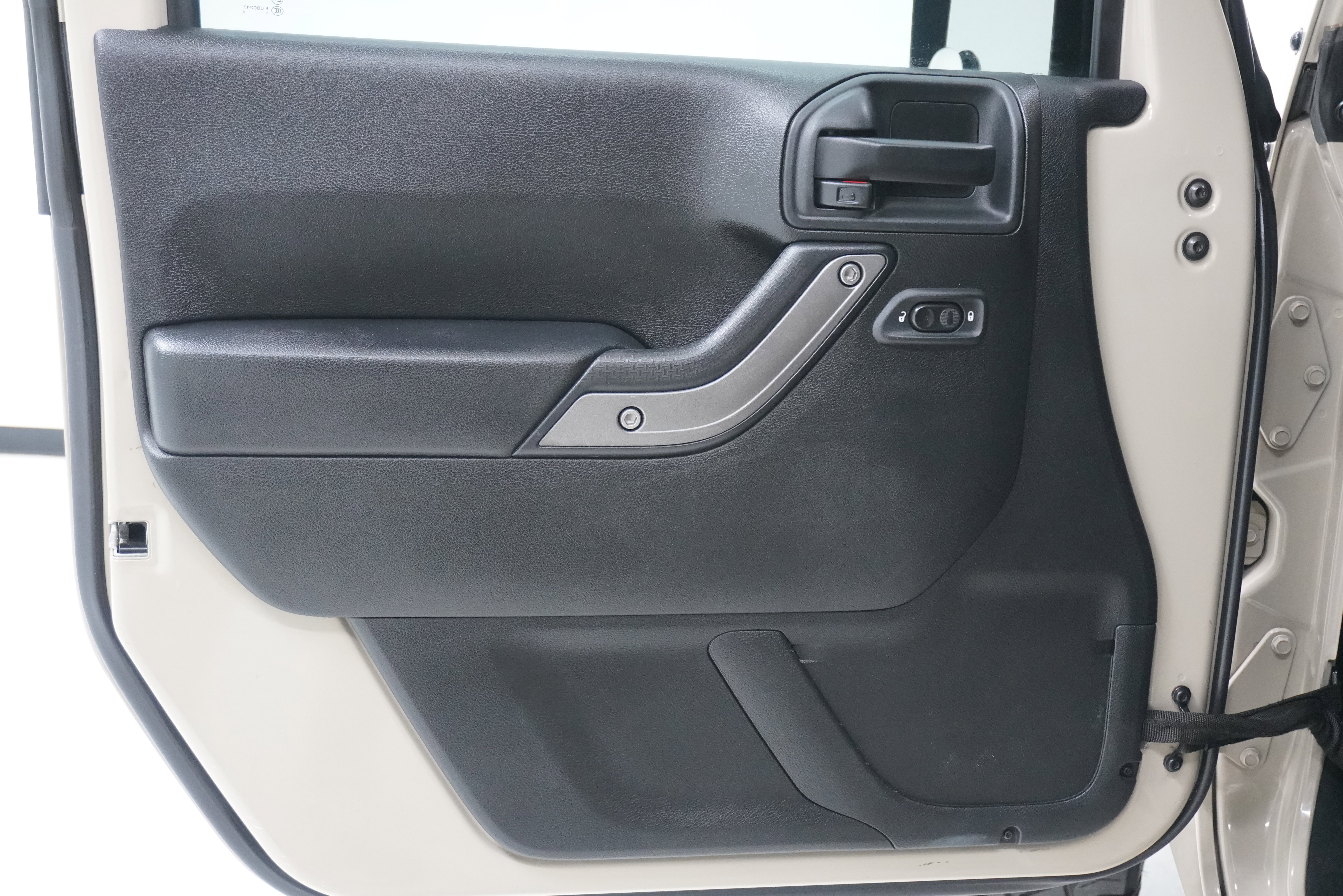 Used 2017 Jeep Wrangler Unlimited Sport w/ Quick Order Package 24S image 16