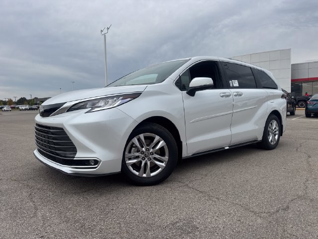 New 2026 Toyota Sienna Limited