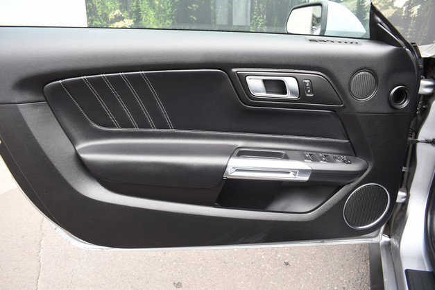 Used 2021 Ford Mustang Premium image 13