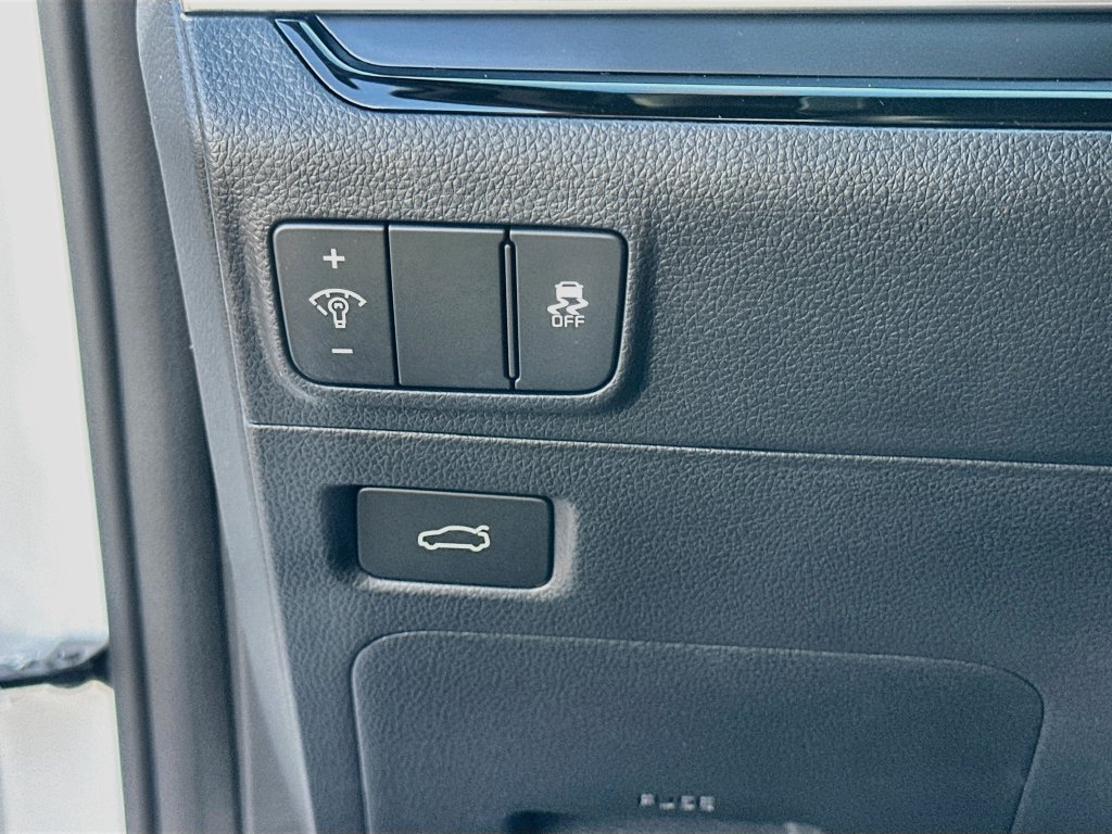 New 2027 Kia K5 GT-Line FWD image 10