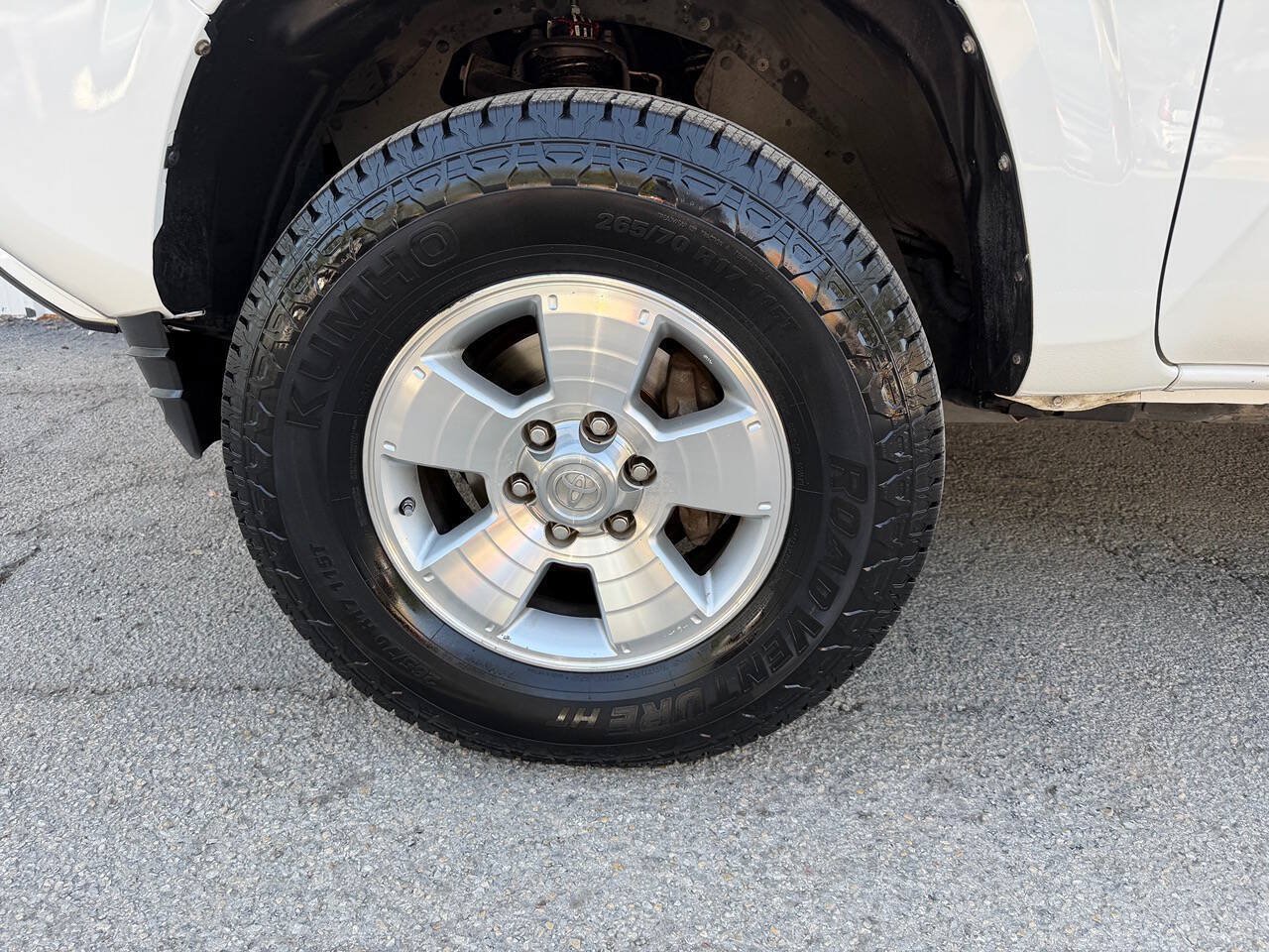 Used 2020 Toyota Tacoma SR RWD image 29