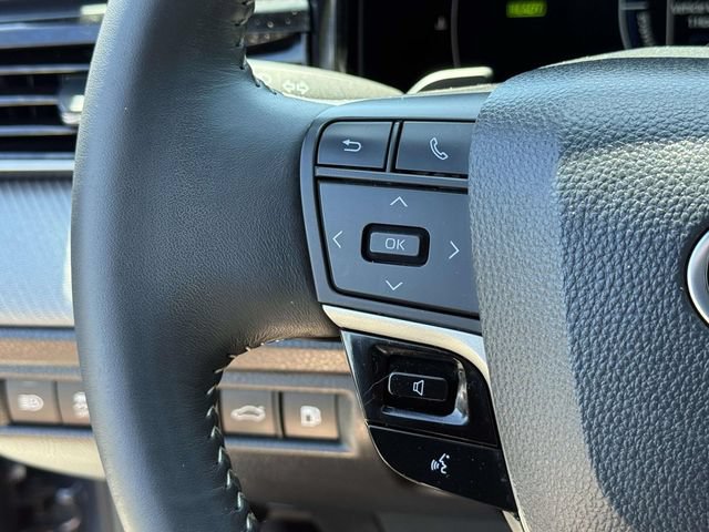 Used 2025 Toyota Camry SE FWD image 21