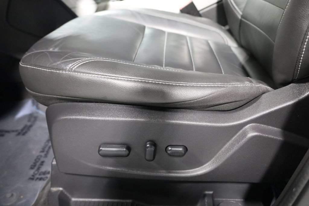 Used 2015 Ford C-MAX Energi SEL w/ Exterior Protection Package FWD image 13