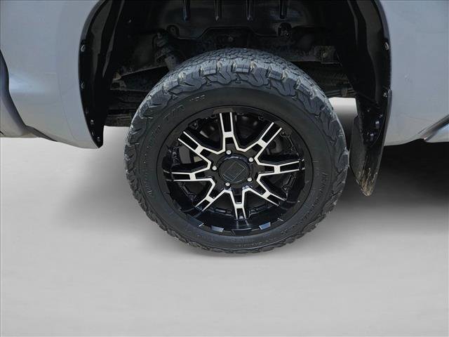 Used 2018 Toyota Tundra Limited w/ Limited Premium Package AWD/4WD image 8