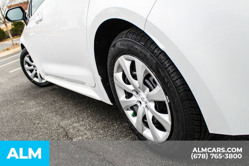 Used 2023 Toyota Corolla LE image 15